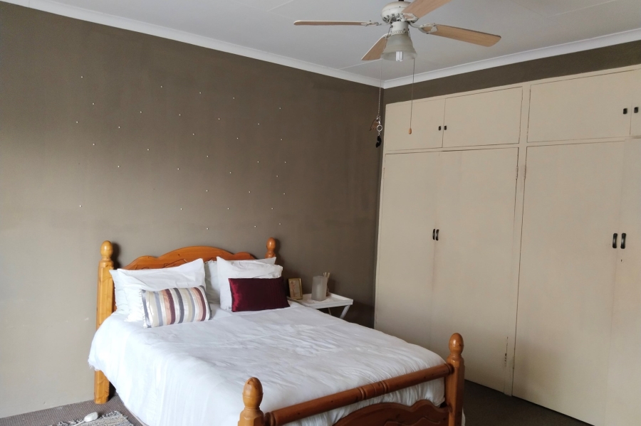 4 Bedroom Property for Sale in Broederstroom North West